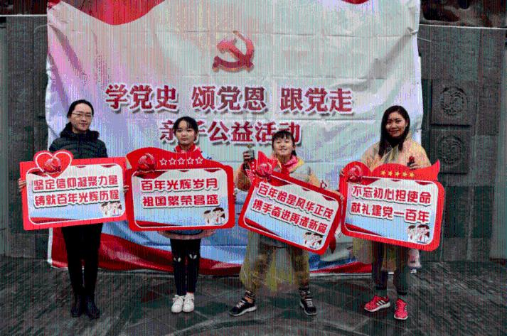 滚动的圆球无敌版